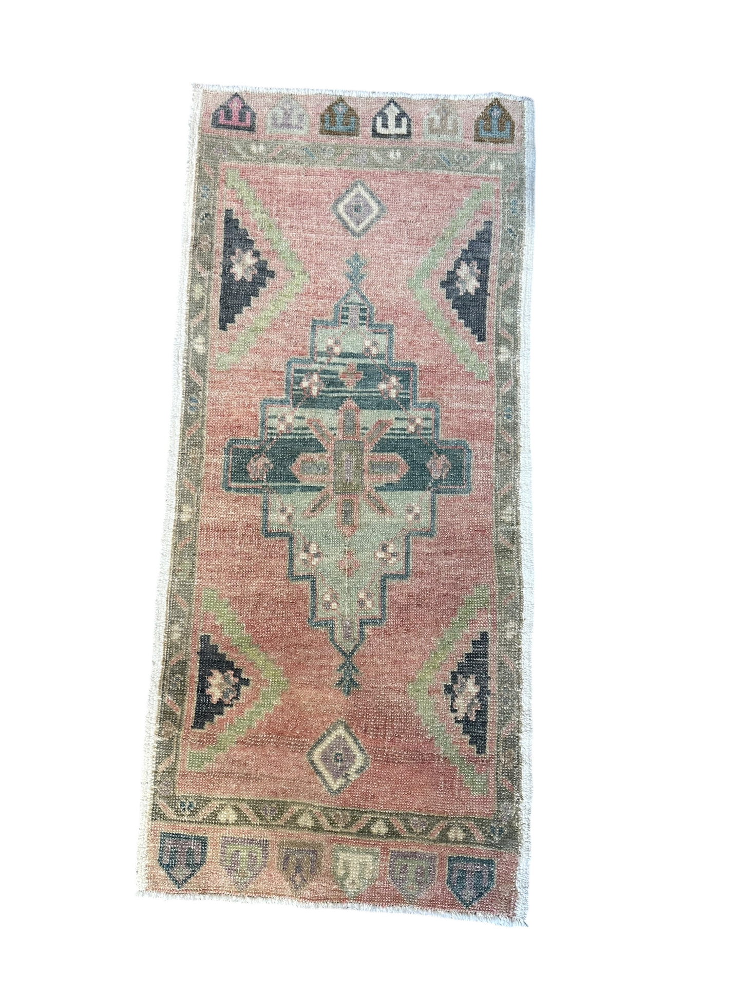 21” x 46” Yastik