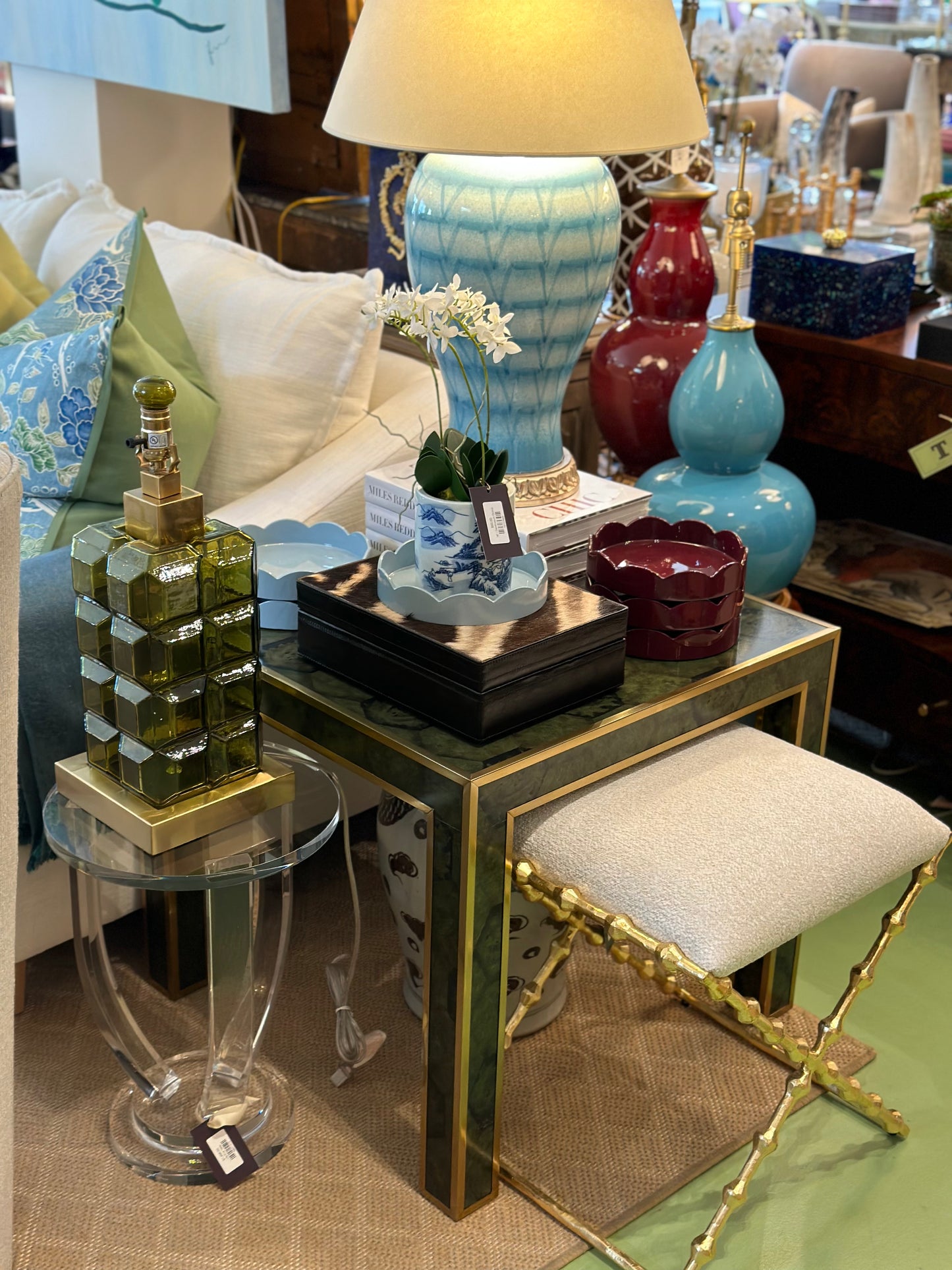 Brice End Table - Emerald Penshell