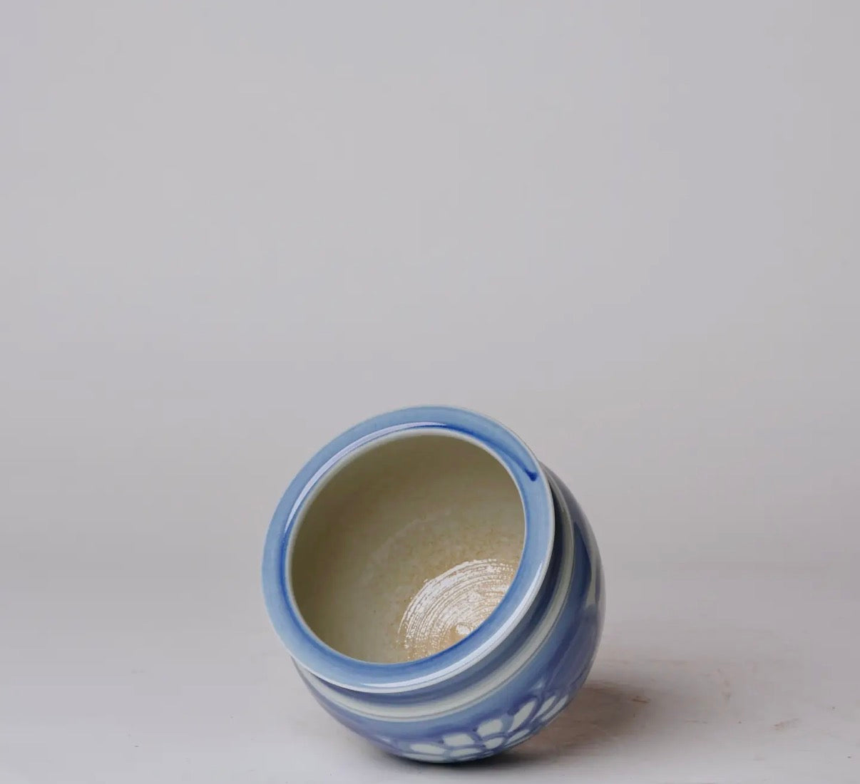 Blue and White Small Pot