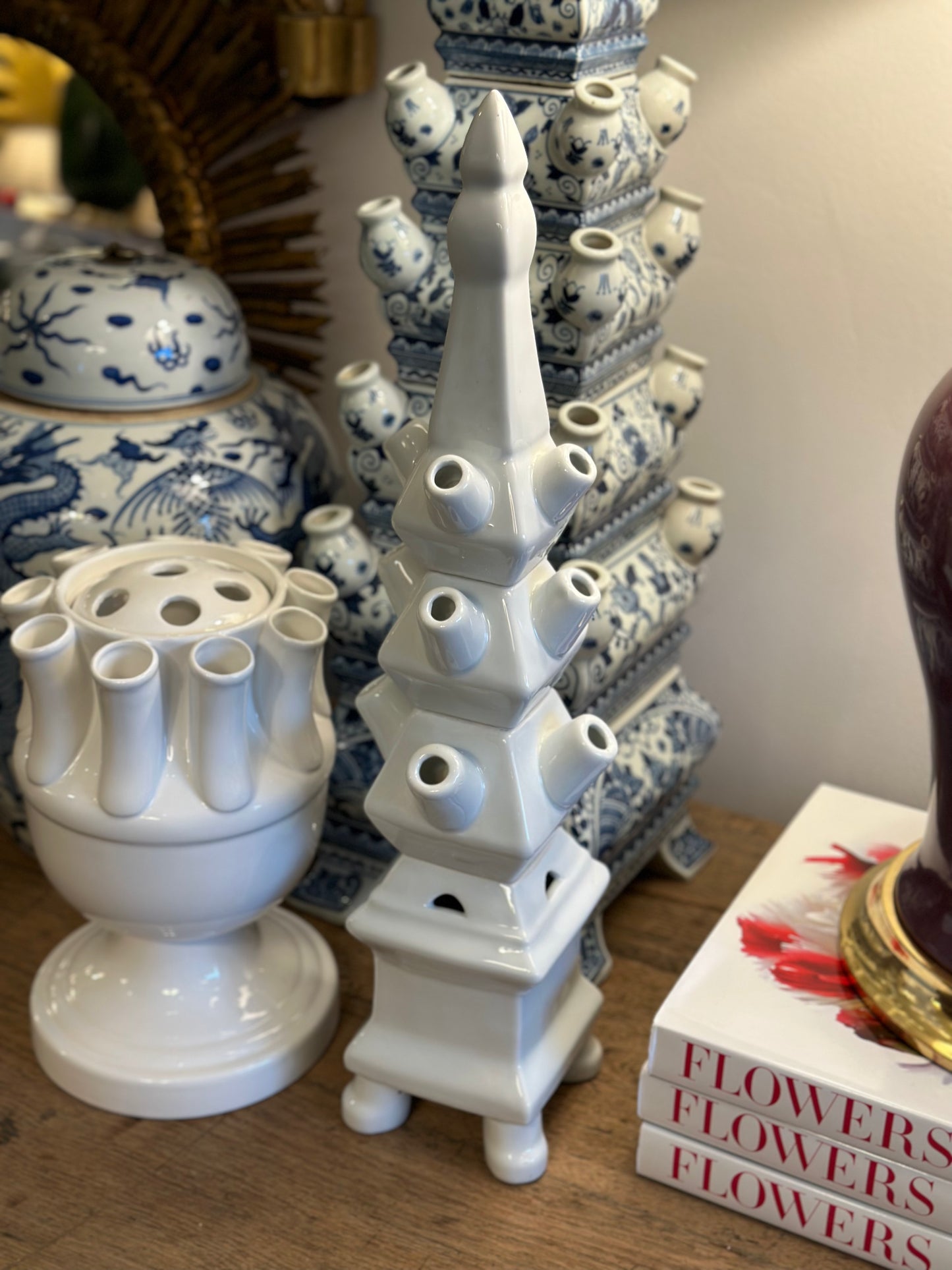 Solid White Tulipiere