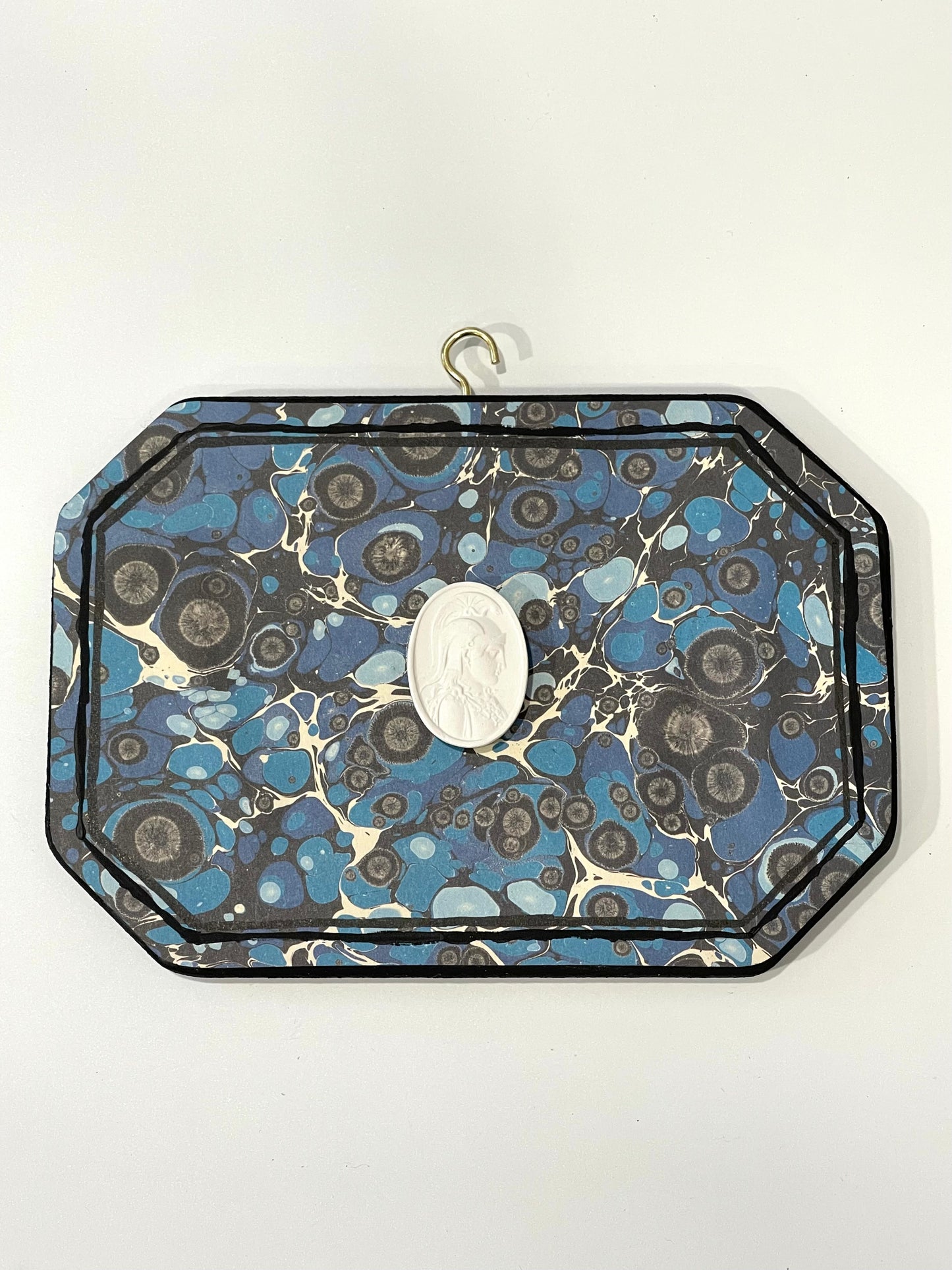 Octagonal - Horizontal Intaglio