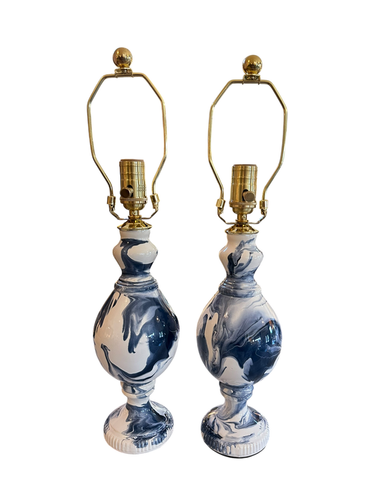 Bishop Lamp in Blue & White Geode