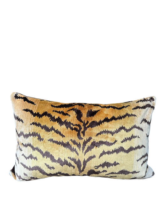 12” x 18” Brown Tiger Lumbar Pillow