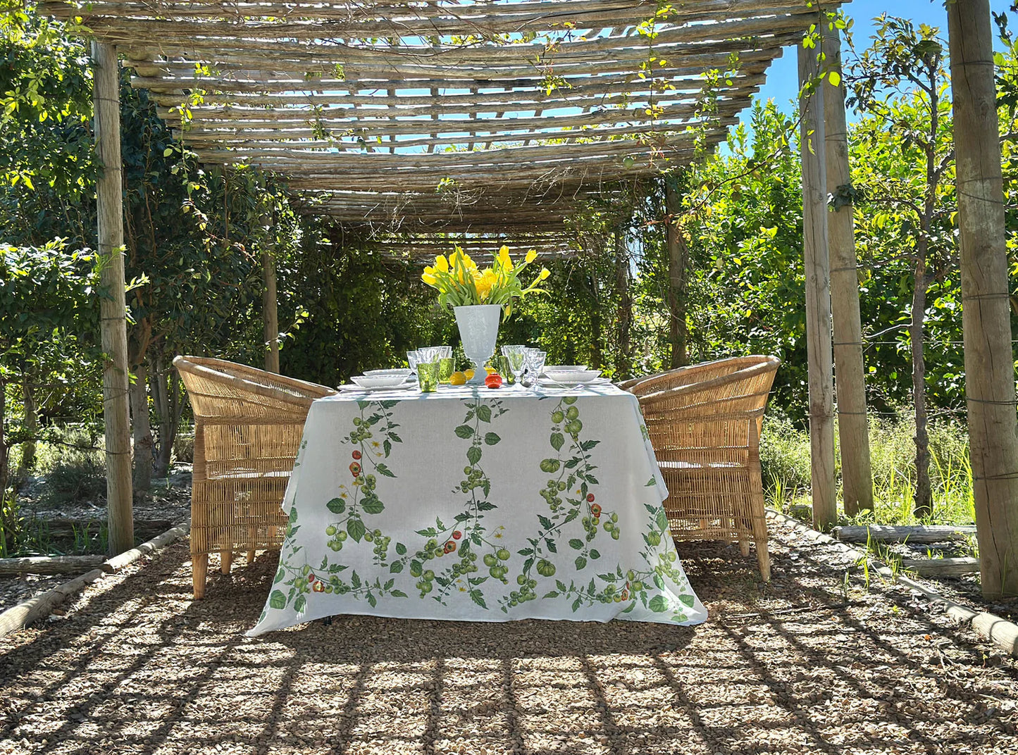 Tomato Verte Linen Tablecloth