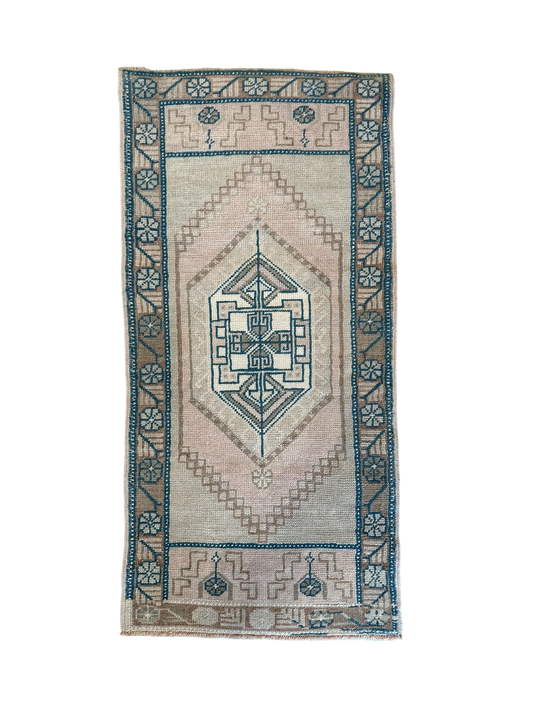 18” x 38” Yastik