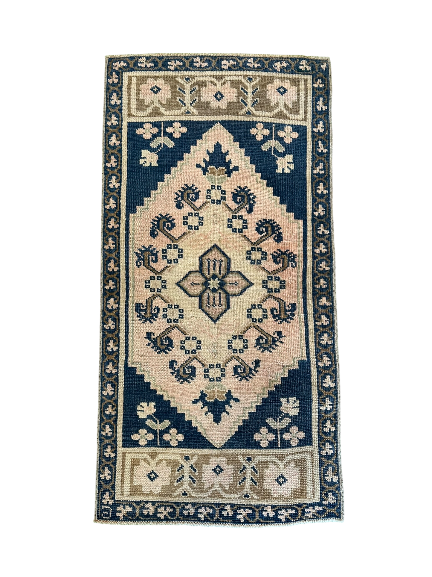 21” x 42” Yastik II