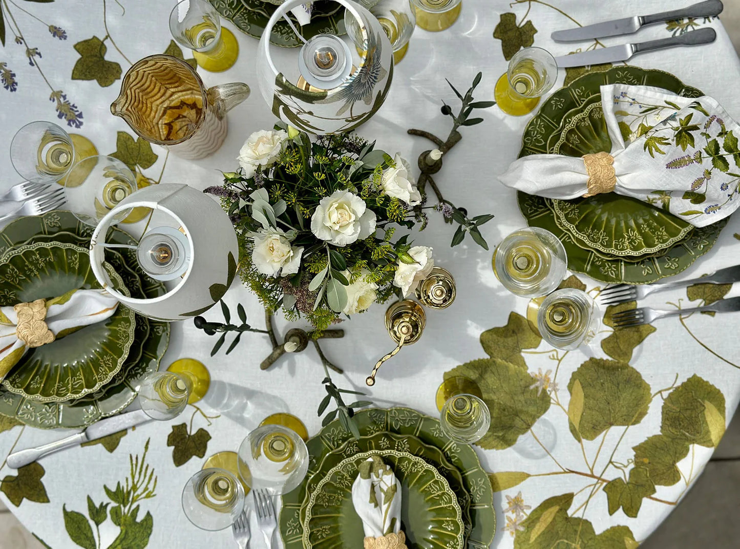 Herb Garden Round Linen Tablecloth