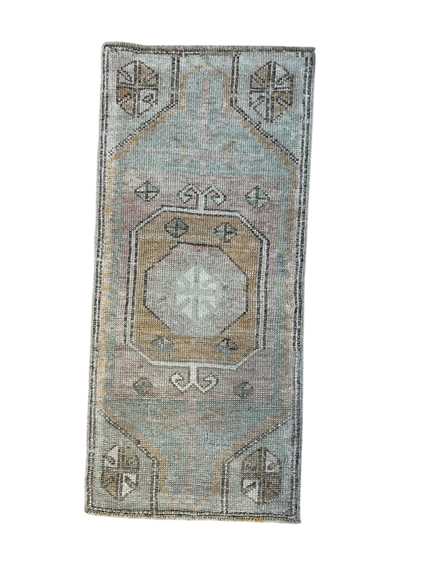 17” x 37” Yastik