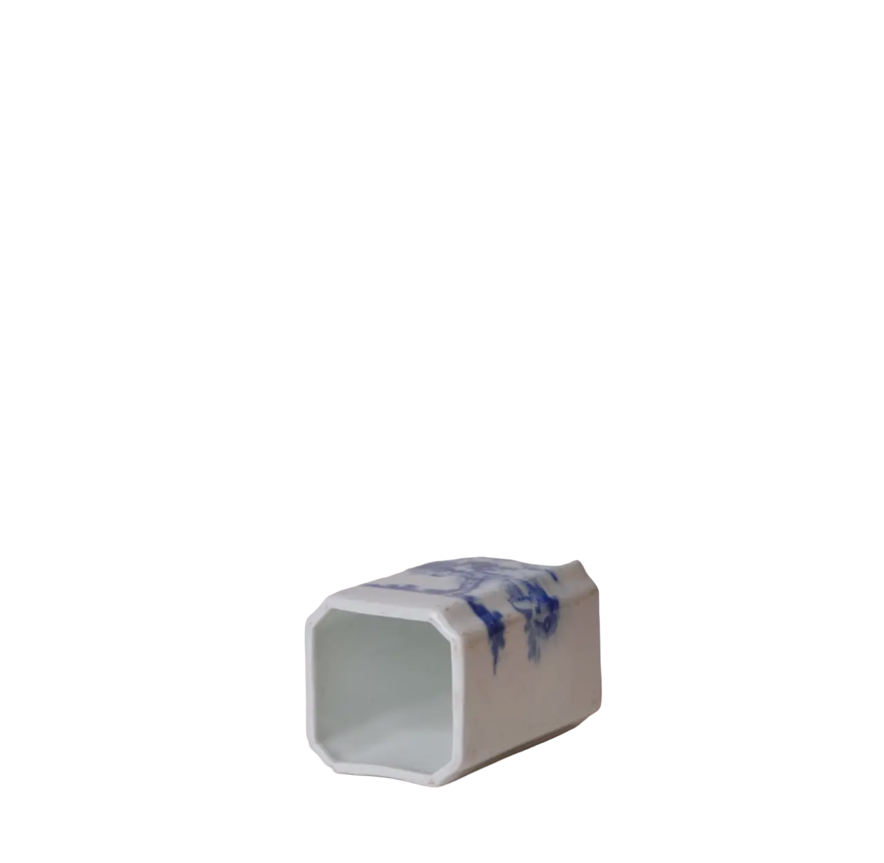 Blue and White Porcelain Tiger
Square Vase