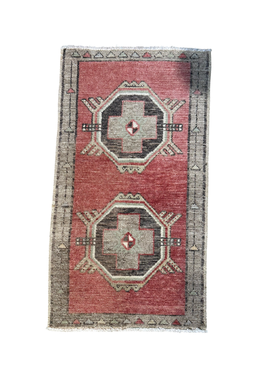 17” x 32” Yastik