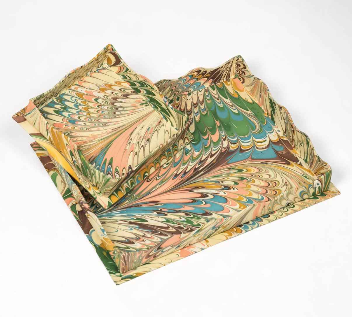 Nesting Scalloped Trays- Flatiron Feathers